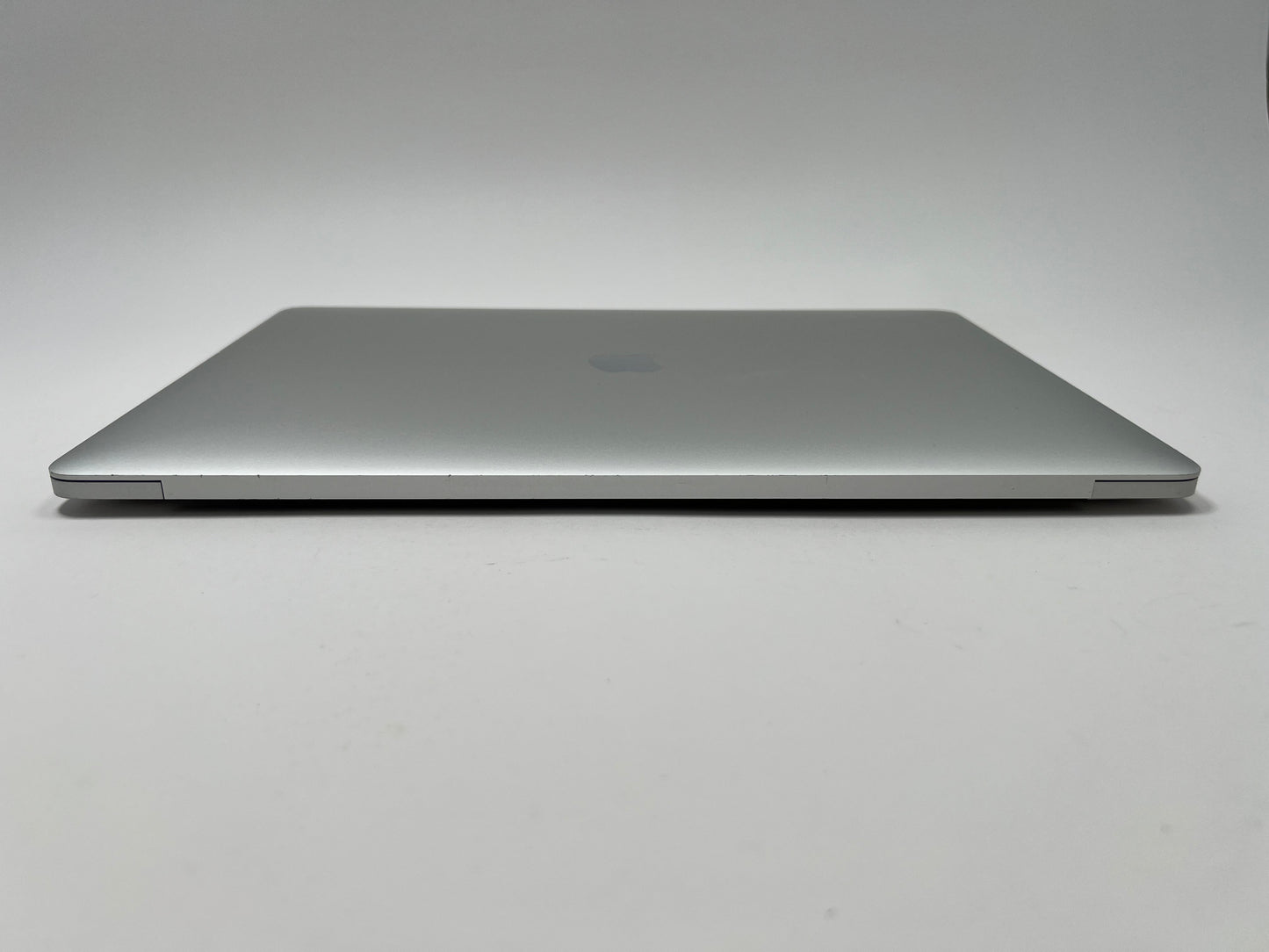 MacBook Pro (2016) 15-inch – Intel Core i7 2.9GHz – 16GB RAM 1TB SSD – For Parts or Repair