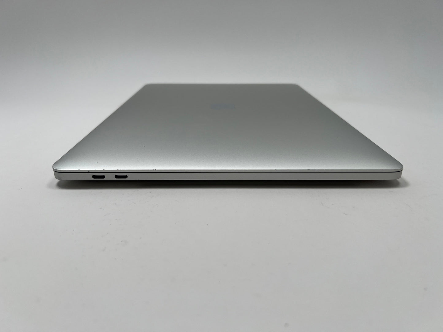 MacBook Pro (2016) 15-inch – Intel Core i7 2.9GHz – 16GB RAM 1TB SSD – For Parts or Repair