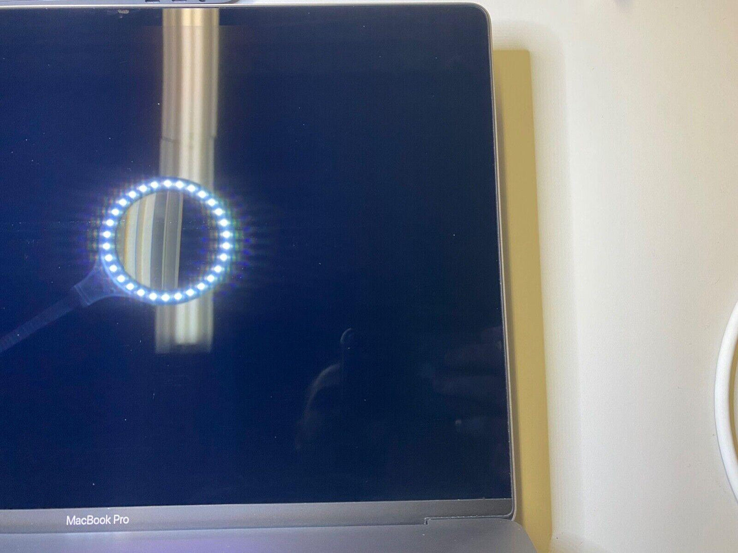MacBook Pro (2019) 16-Inch - 2.4GHz Core i9 - 5500M - 32GB RAM - 2TB SSD - Great Condition