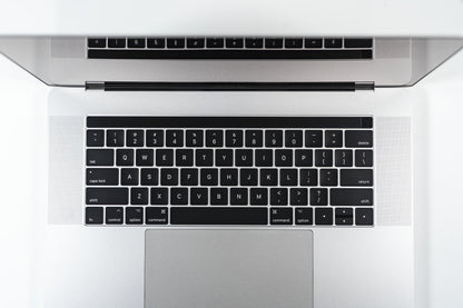 MacBook Pro (2019) 15-inch – Intel Core i9 2.4GHz – 32GB RAM 512GB SSD – 4 Cycles