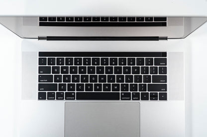 2016 Apple MacBook Pro 15-inch i7 2.9GHz 16GB RAM 512GB SSD | Radeon Pro 460