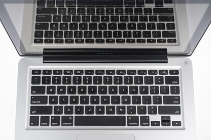 Apple MacBook Pro (13-inch Late 2011) 2.8 GHz i7-2640M 8GB RAM 512GB SSD (Silver)