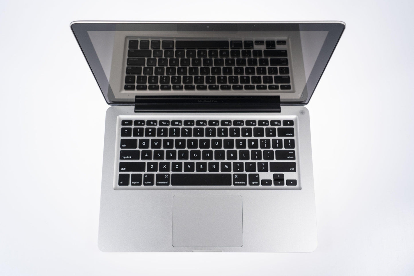Apple MacBook Pro (15-inch Early 2011) 2.2 GHz intel i7-2720QM 8GB RAM 512GB SSD (Silver)