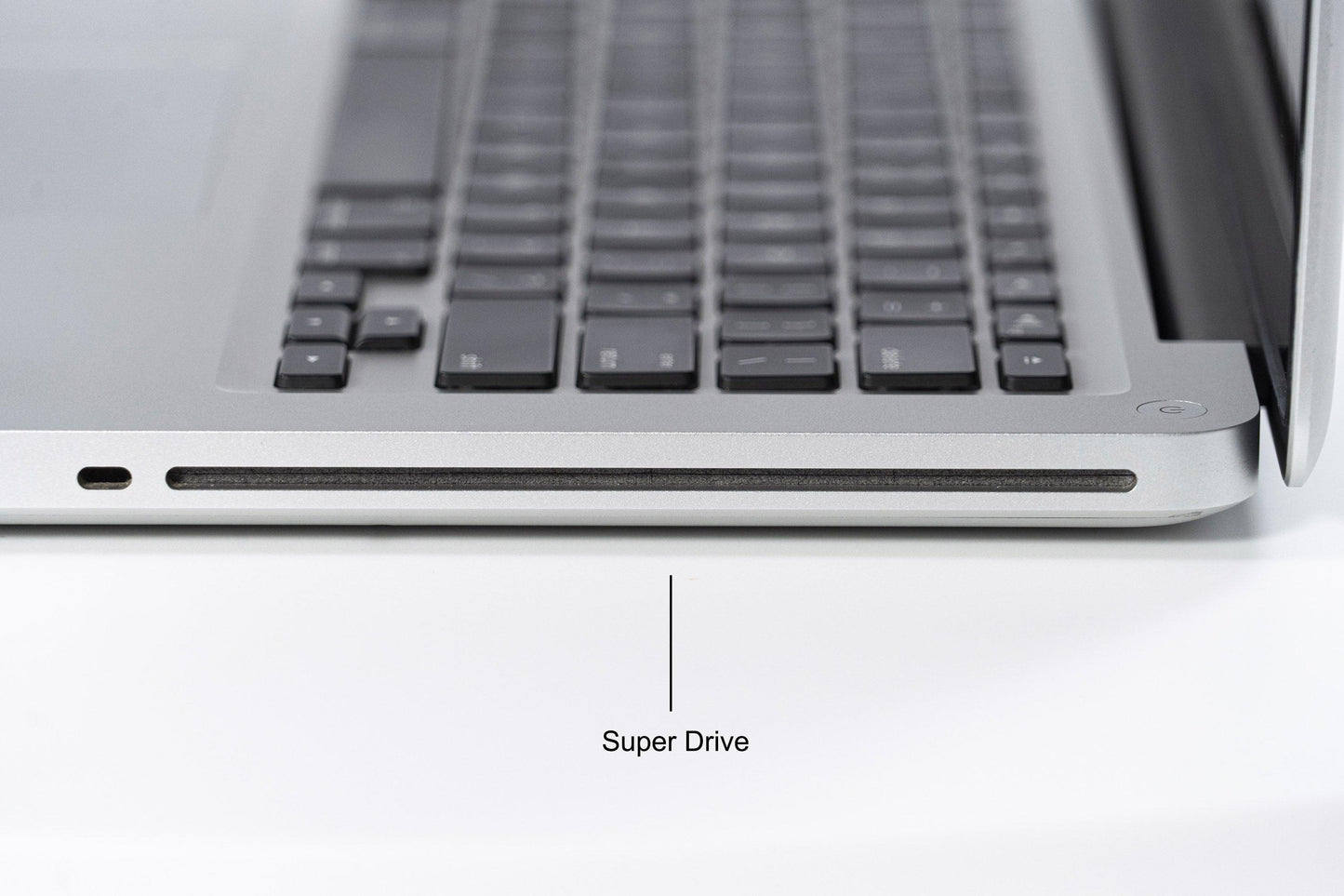 Apple MacBook Pro (15-inch Early 2011) 2.2 GHz intel i7-2720QM 8GB RAM 2TB SSD (Silver)