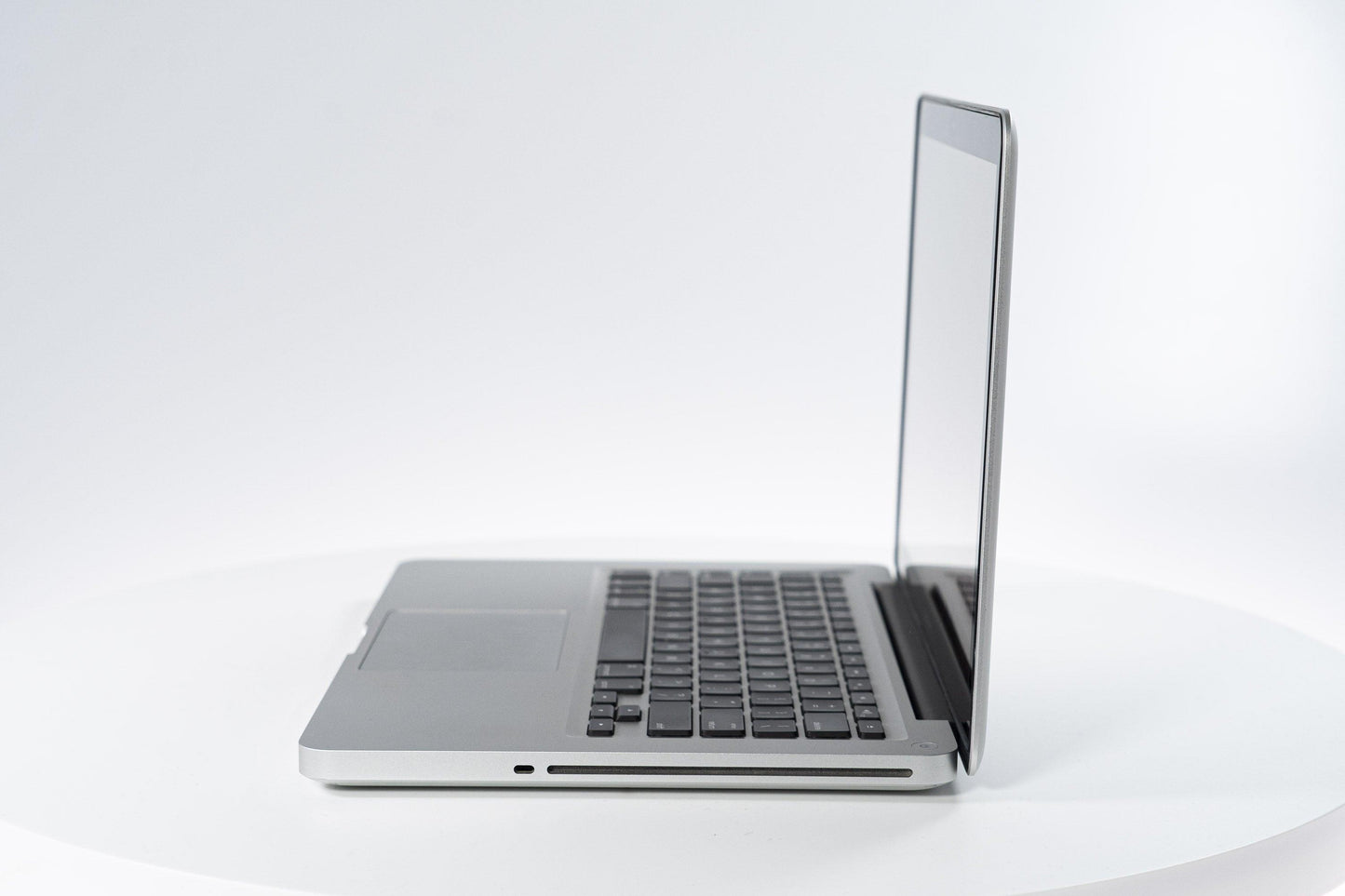 Apple MacBook Pro (15-inch Early 2011) 2.3 GHz i7-2820QM 8GB RAM 2TB SSD (Silver)