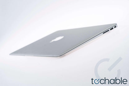 Apple MacBook Air 13-inch (Early 2015) 1.6GHz Core i5 4GB RAM MJVE2LL/A