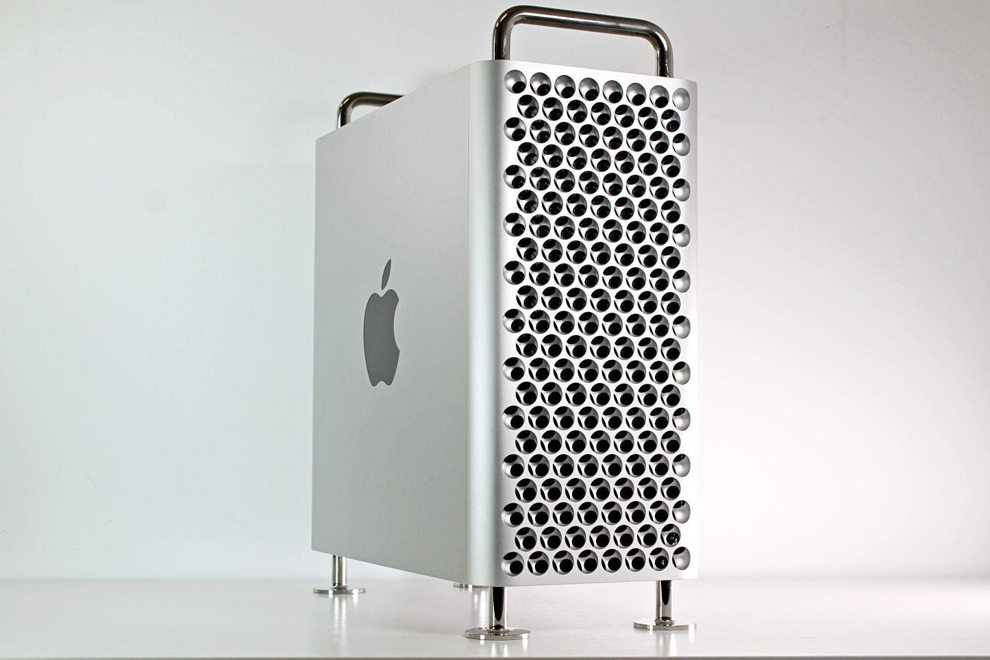 2019 Apple Mac Pro Desktop A1991 2.7GHz 24-Core