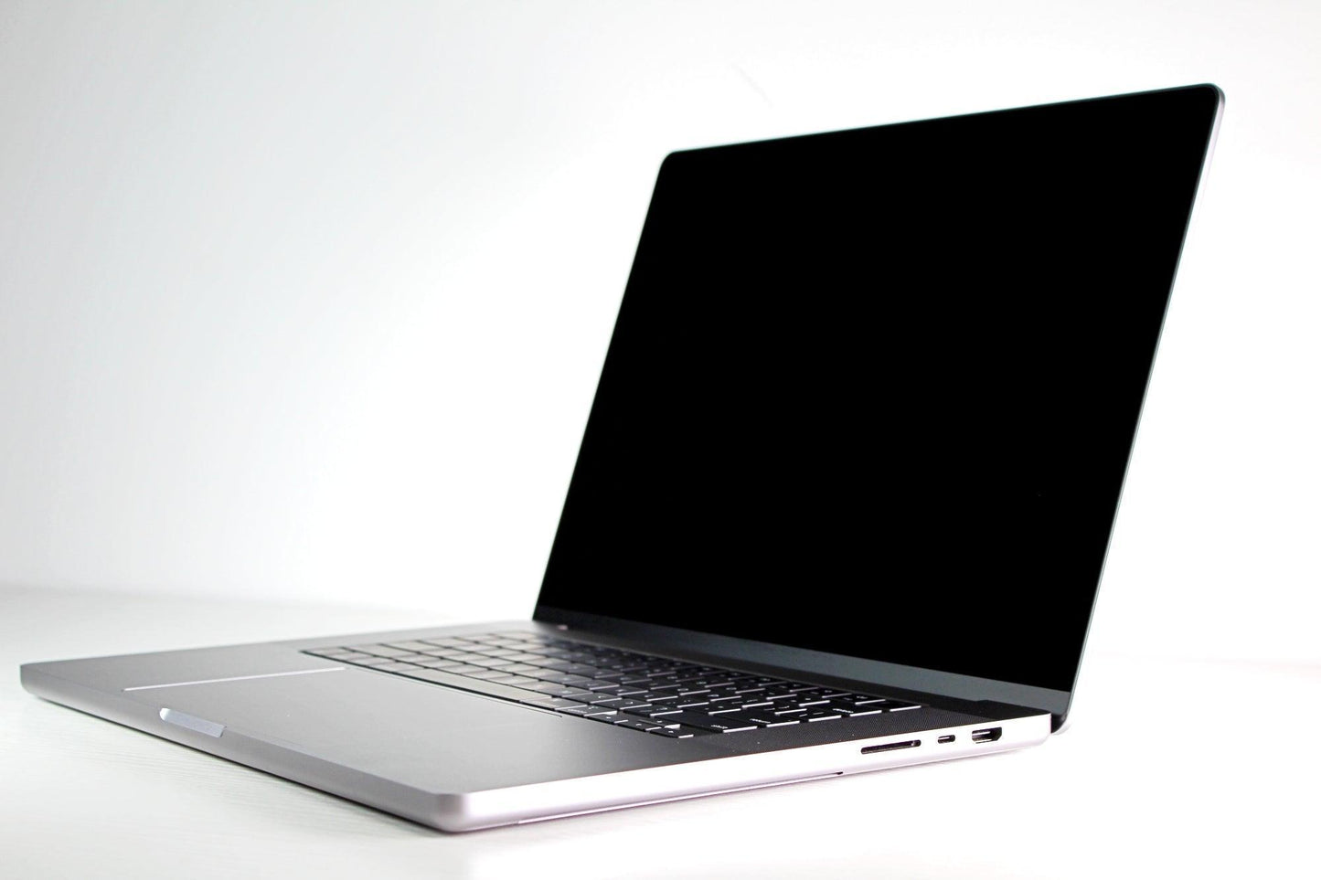 MacBook Pro (2021) 16-inch – Apple M1 Max 32-Core GPU – 64GB RAM 4TB SSD | AppleCare+ 11/25