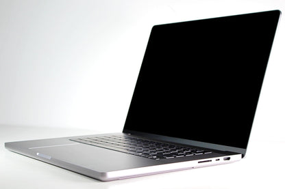 2021 Apple MacBook Pro 16-inch – M1 Pro 16-Core GPU 32GB RAM 2TB SSD | 34 Cycles
