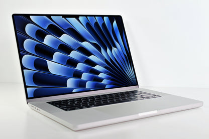 Apple MacBook Pro (2021) 16-inch M1 Max 32-Core 32GB RAM 1TB SSD Silver