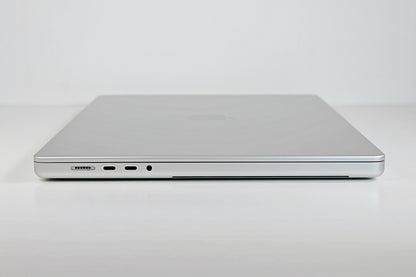 MacBook Pro (2023) 16-inch – Apple M2 Max 12-Core CPU 38-Core GPU – Silver