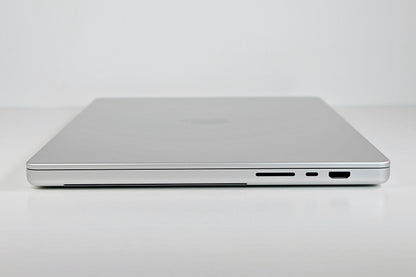 2023 Apple MacBook Pro 14-inch M2 Max – 38-Core GPU 96GB RAM 1TB SSD Silver | Excellent