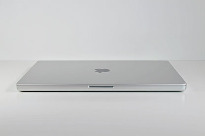 2023 Apple MacBook Pro 14-inch M2 Max – 38-Core GPU 96GB RAM 1TB SSD Silver | Excellent