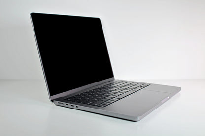 MacBook Pro (2023) 14-inch – Apple M2 Max 12-Core CPU 30-Core GPU – Space Gray