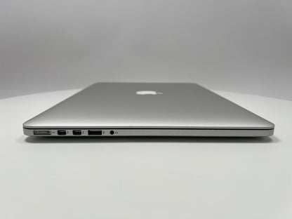2015 MacBook Pro 15-inch i7 2.8GHz – 16GB RAM 1TB SSD AMD R9 M370X | For Parts Only