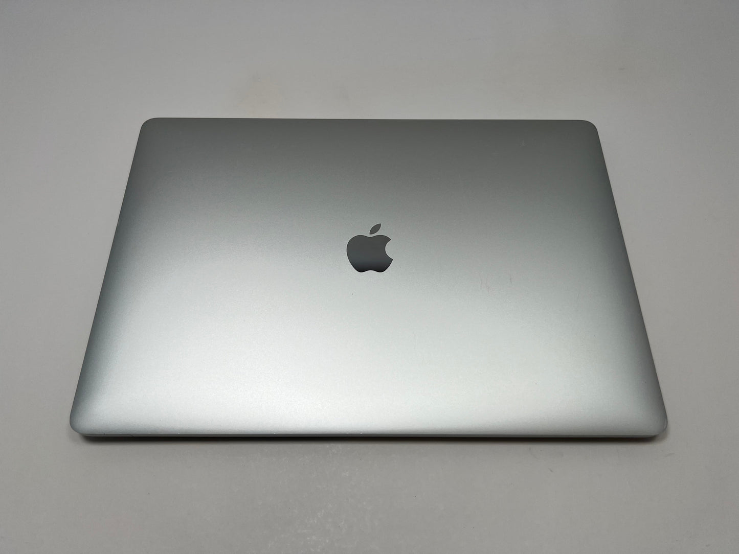 MacBook Pro (2016) 15-inch – Intel Core i7 2.9GHz – 16GB RAM 1TB SSD – For Parts or Repair