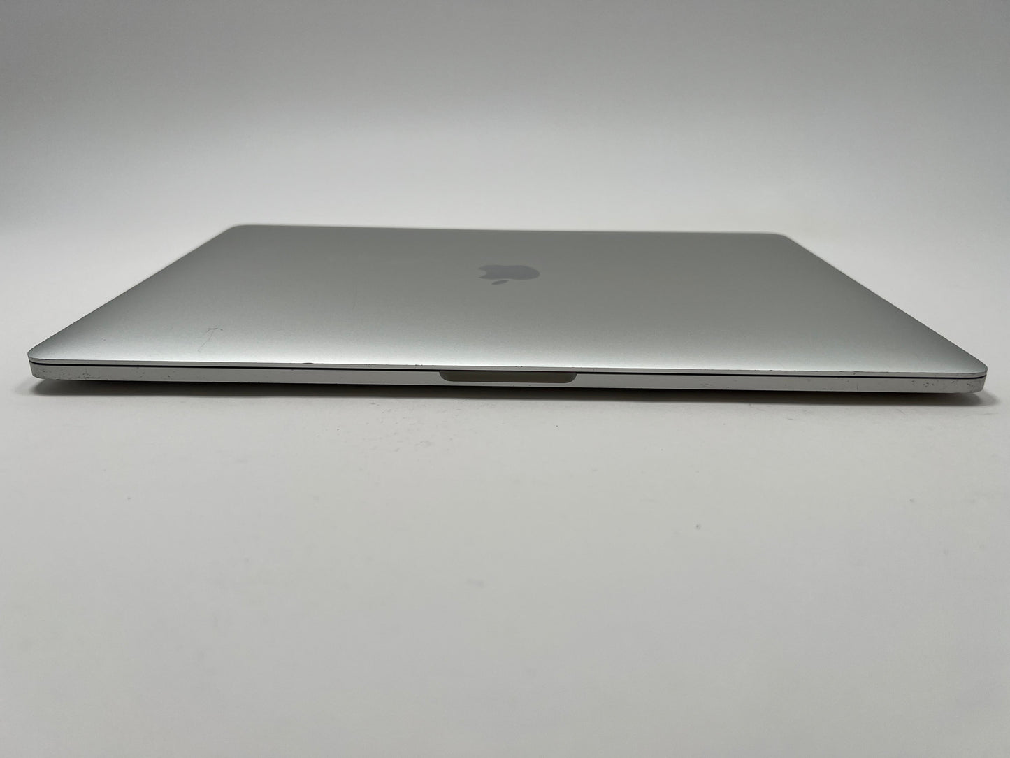 MacBook Pro (2016) 15-inch – Intel Core i7 2.9GHz – 16GB RAM 1TB SSD – For Parts or Repair