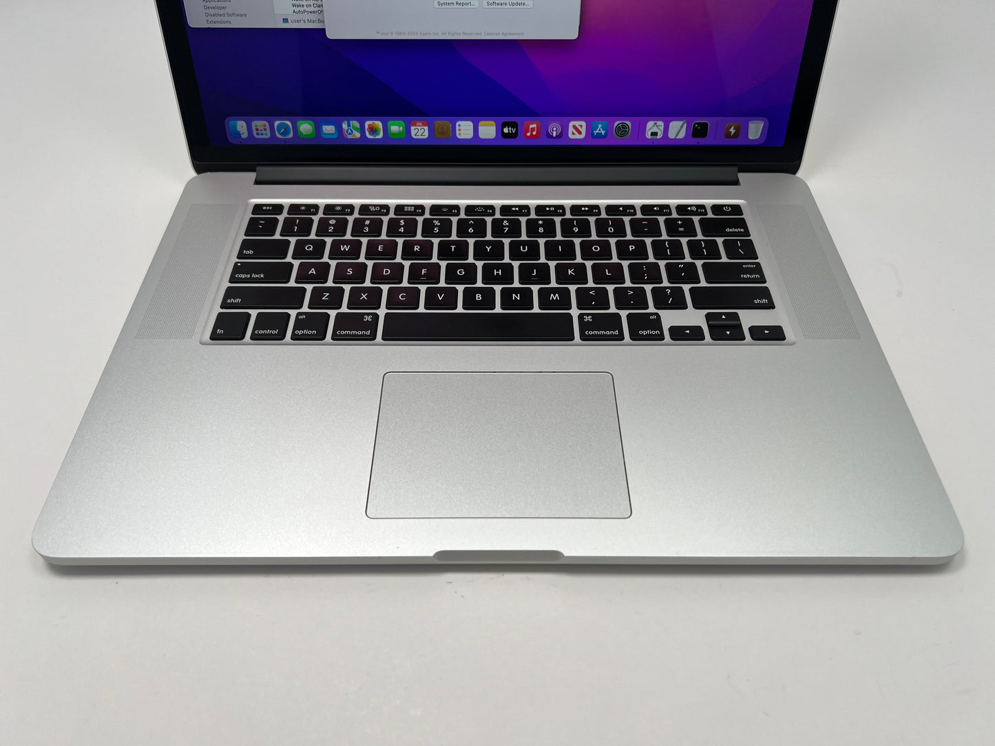 MacBook Pro (2015) 15-inch – Intel Core i7 2.8GHz – 16GB RAM 512GB SSD – Radeon R9 M370X