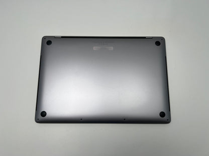 MacBook Pro (2019) 15-inch – Intel Core i7 2.6GHz – 32GB RAM 1TB SSD – Radeon Pro 555X