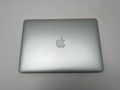 MacBook Air (2015) 13-inch – Intel Core i7 2.2GHz – 8GB RAM 512GB SSD • 60 Battery Cycles