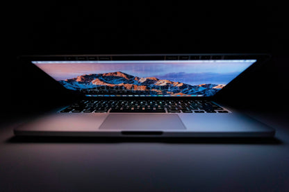 MacBook Pro (2015) 13-inch – Intel Core i5 2.7GHz – Iris Graphics 6100