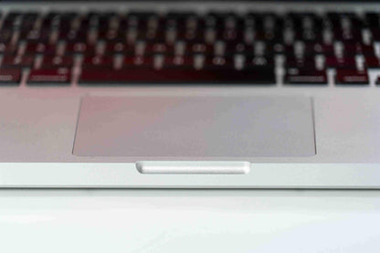 Apple MacBook Pro (13-inch Late 2013) 2.8 GHz I7-4558U 8GB RAM 1TB SSD (Silver)