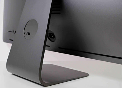 iMac Pro (2017) 27-inch 5K – Intel 10-Core Xeon W – 128GB RAM 2TB SSD • Radeon Pro Vega 56