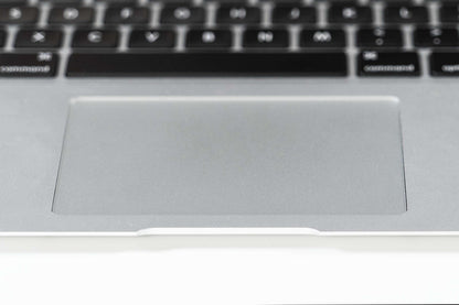 Apple MacBook Air 13-inch (Mid 2012) 1.8GHz i5 8GB RAM
