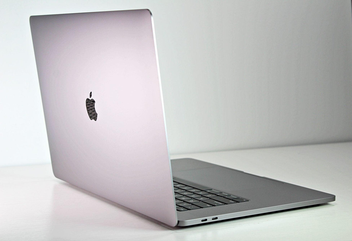 MacBook Pro (2019) 16-Inch - 2.4GHz Core i9 - 5500M - 32GB - 2TB SSD - Space Grey - Configurable