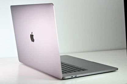 2018 Apple MacBook Pro 15-Inch Core i9 2.9GHz-4.8GHz 32GB RAM 1TB SSD (Silver)